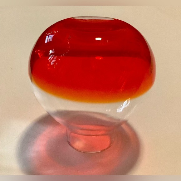 Two-Toned Glass Vase - Picture 2 of 6